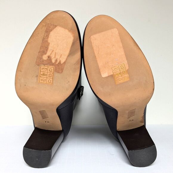 NWOT Paige Black Pebbled Leather Heeled Ankle Booties w/ Pewter Stud Size 7.5 - Picture 11 of 15